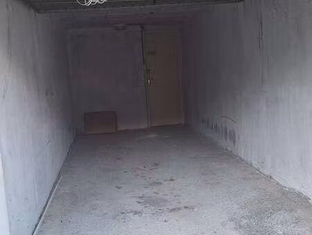 vente garage et parking à amélie-les-bains-palalda (66110) : à vendre / 15m² amélie-les-ba