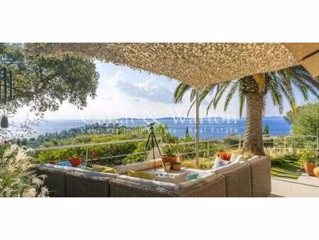 villa avec piscine et jardin rayol-canadel-sur-mer (83)