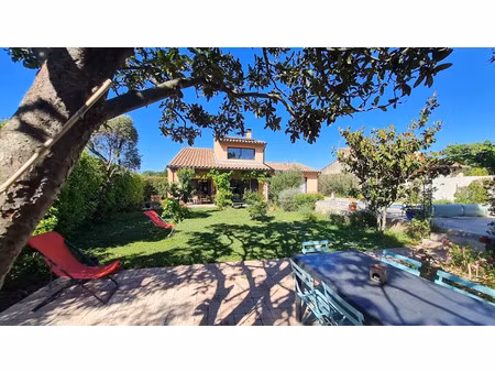vente villa 5 pièces 130 m² à villeneuve-les-avignon (30400)  660 000 €