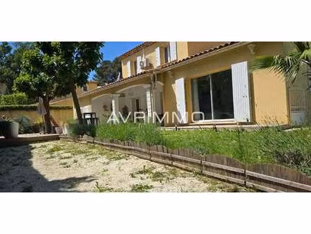 maison avec piscine et jardin aubagne (13)