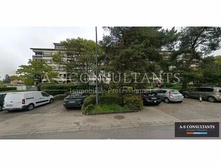 location bureau 100 m² à annemasse (74100)