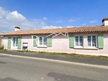 vente maison à brem-sur-mer (85470) : à vendre / 157m² brem-sur-mer