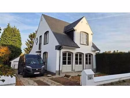 villa 3 chambres entièrement rénovée