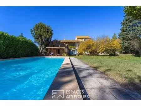 charme et authenticité pour cette ancienne ferme provençale du xviiie siècle