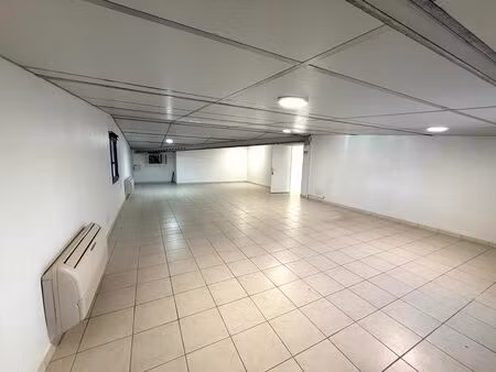 bureaux 63 m² zone industrielle - montussan proche rn89