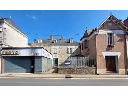 vente maison 8 pièces 170 m² à lencloître (86140)  123 500 €