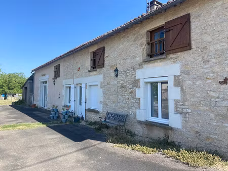 vente maison 6 pièces 140 m² à massognes (86170)  169 500 €