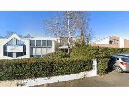 local d'activités à louer