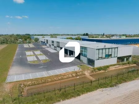 local d'activités à louer