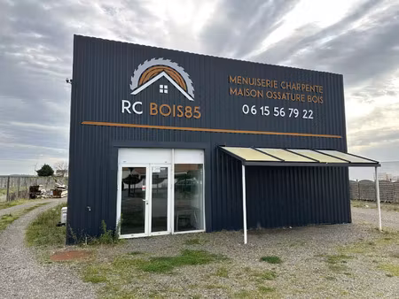 location commerce 3 pièces 208 m² à longeville-sur-mer (85560)