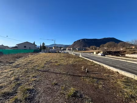 vente terrain 400 m² à laragne-montéglin (05300)  59 000 €