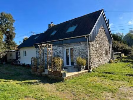 vente maison à kergrist-moëlou (22110) : à vendre / 52m² kergrist-moëlou