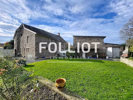 ensemble de deux maisons à saint sauveur la pommeraie