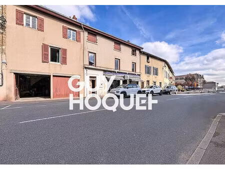 bien mixte avec rentabilité immédiate et fort potentiel d'aménagement - 71960 la roche vin