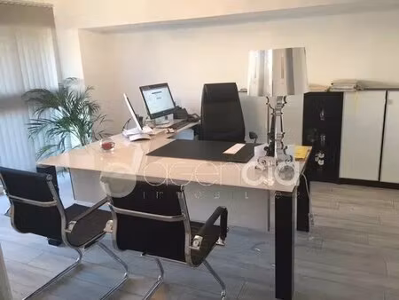 mandelieu  spacieux bureaux