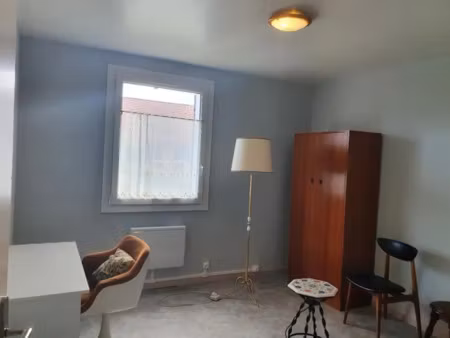 location meublée chambre 1 pièce 11 m² à dole (39100)  300 €