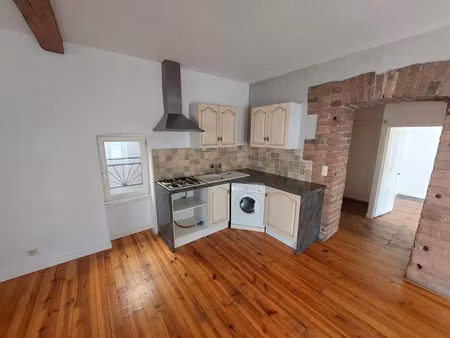 location appartement 2 pièces 40 m² à montbrison (42600)  400 €