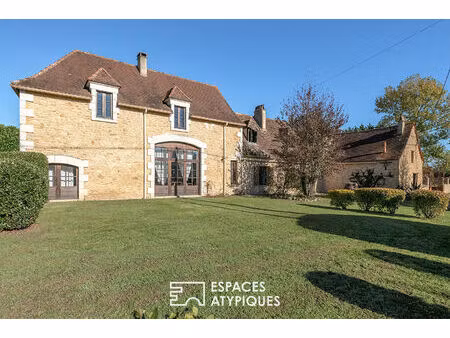 grande maison familiale proche de la rivière dordogne
