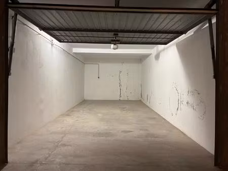à vendre – garage 19 m² – puget-sur-argens