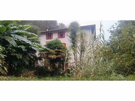 maison traditionnelle sur 3 niveaux de 270m2