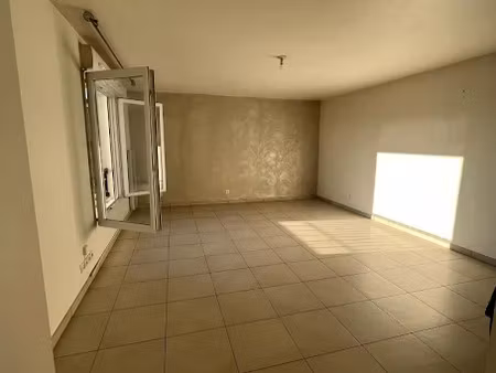 location meublée appartement 3 pièces 74 m² à drancy (93700)  1 300 €