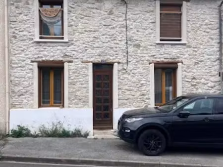 location maison 3 pièces 74 m² à neufchelles (60890)  880 €