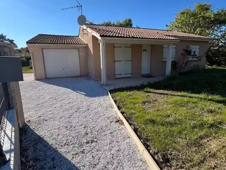 location meublée maison 4 pièces 75 m² à lamasquère (31600)  1 250 €