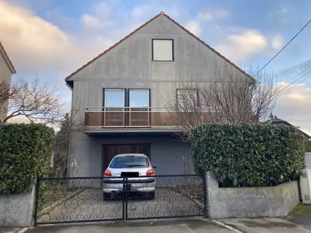 location meublée maison 4 pièces 120 m² à montigny-les-metz (57950)  1 800 €