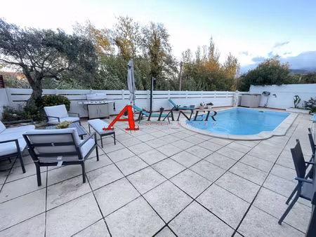 saint andré - grande maison 3 faces avec piscine