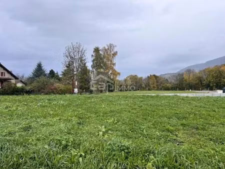 terrain constructible viabilisé à vendre