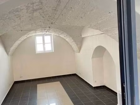 local commercial à louer