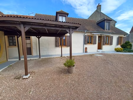 agréable maison habitable de suite et de plain pied avec jar