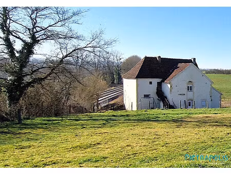 propriété de près de 2 hectares proche du creusot tgv
