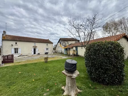 longère en pierres à vendre – 4 chambres – l'absie (79)