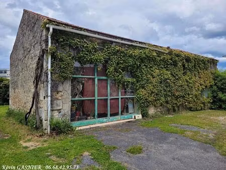 angouleme (16000) : victor hugo grange de 150m2