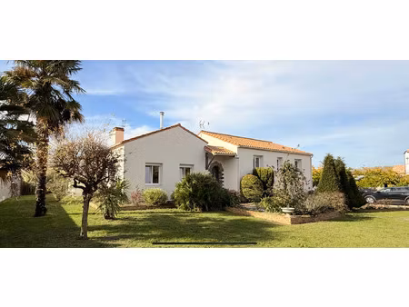 a vendre a saint mars de coutais maison familiale de 135 m2 