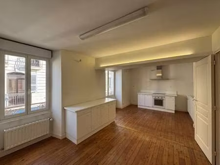 location appartement 2 pièces à ancenis (44150) : à louer 2 pièces / 72m² ancenis