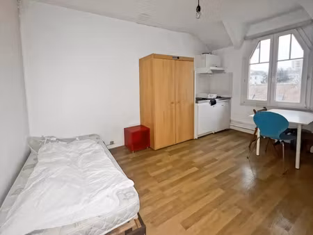 location meublée appartement 1 pièce 16 m² à reims (51100)  360 €