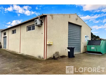 entrepôt + bureaux - 170m²