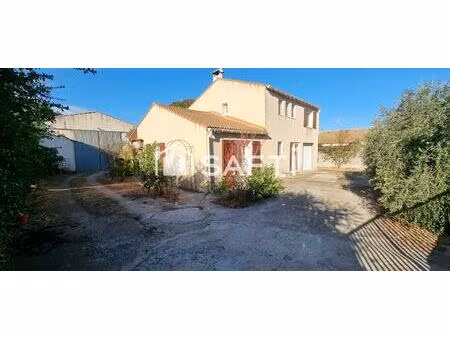 maison familiale 3 chambres  garage terrain hangar