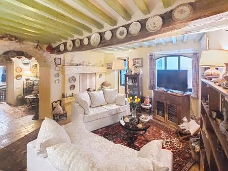 charmante maison de village à saignon