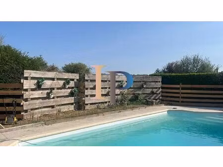 2 mn iguerande maison en pierre renovee vue panoramique