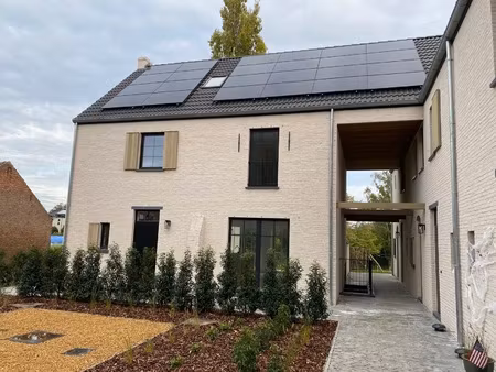 huis te huur in lommel met 4 slaapkamers