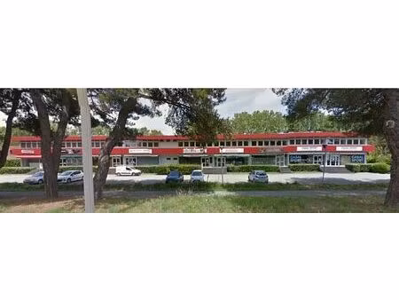 location bureau lattes 446 m²