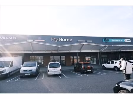 à louer local commercial 731 m² – 10 524 € |mulhouse