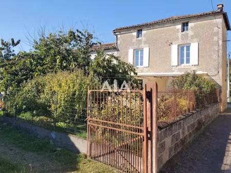 vente propriété 6 pièces 106.3 m² à saint-georges (16700)  96 300 €