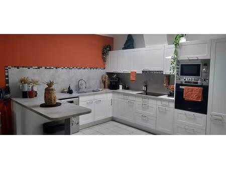 appartement à vendre avec garage et 2 chambres   estaimpuis (vbd50083)