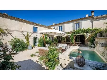 vente maison 7 pièces 252 m² mollégès (13940)