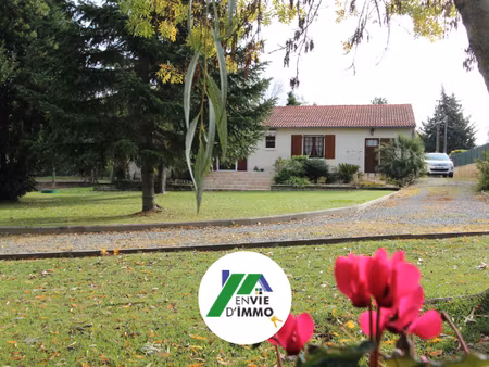 vente maison 7 pièces 125 m² à saint-martin-de-bernegoue (79230)  229 500 €