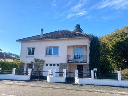 maison t4 avec studio indépendant et sous-sol à luxey (40)